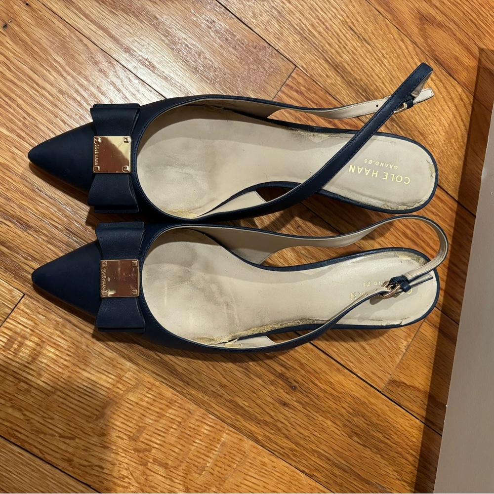 Navy blue kitten heels